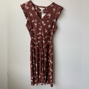 Monteau Los Angeles Reddish Brown Floral Button Front V-Neck Dress
